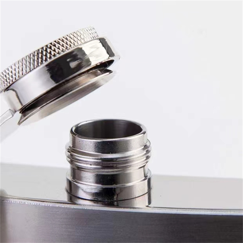 6/7/8 Oz Zwart/Zilver Draagbar - Wine Beer And Spirits recensie en prijs