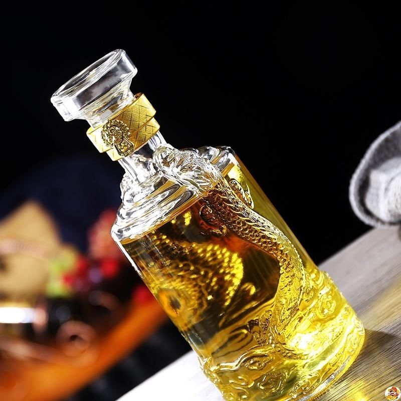 500ML ronde, met drakenmotief  - Wine Beer And Spirits recensie en prijs